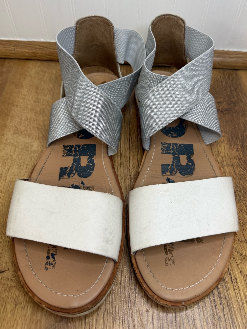 Sorel Ella Strappy Elastic White & Metallic, Leather Sandals Size 7